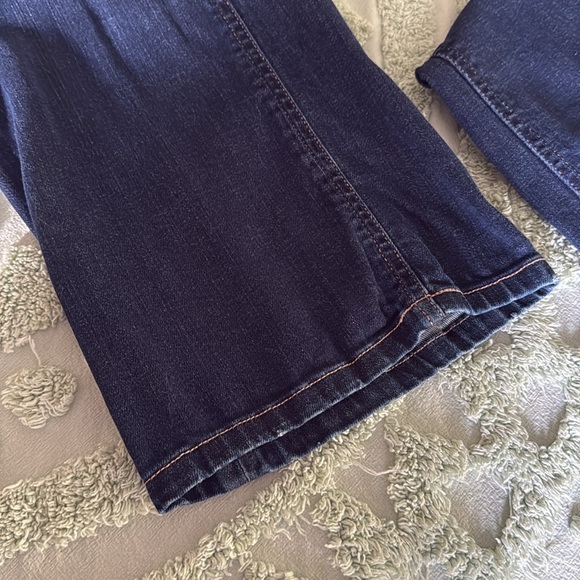 BKE Payton Universal Fit mid rise bootcut - Picture 2 of 5